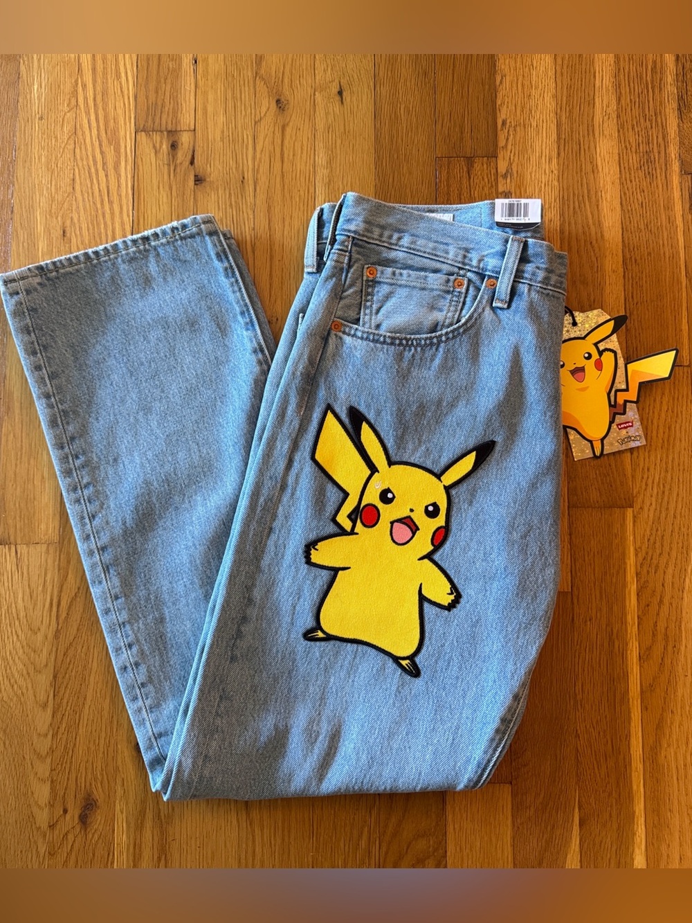 NWT Levi's x Pokemon 551 Z AUTHENTIC STRAIGHT Jeans Denim LightWashBlue Men33 32